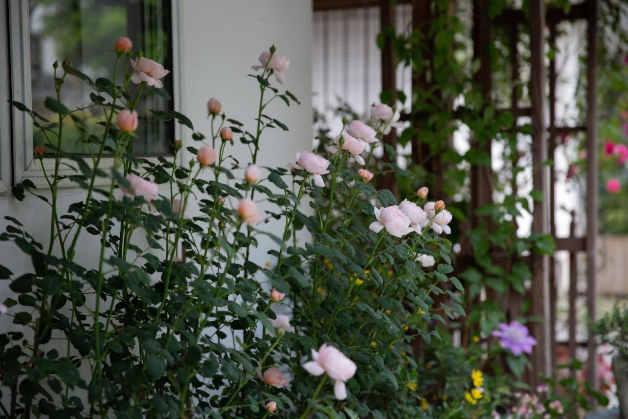 Hangzhou JiuYueJi Bed&Breakfast Exterior foto